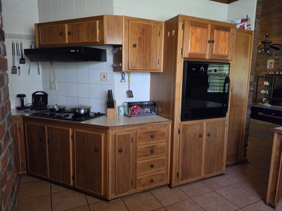 4 Bedroom Property for Sale in Pellissier Free State